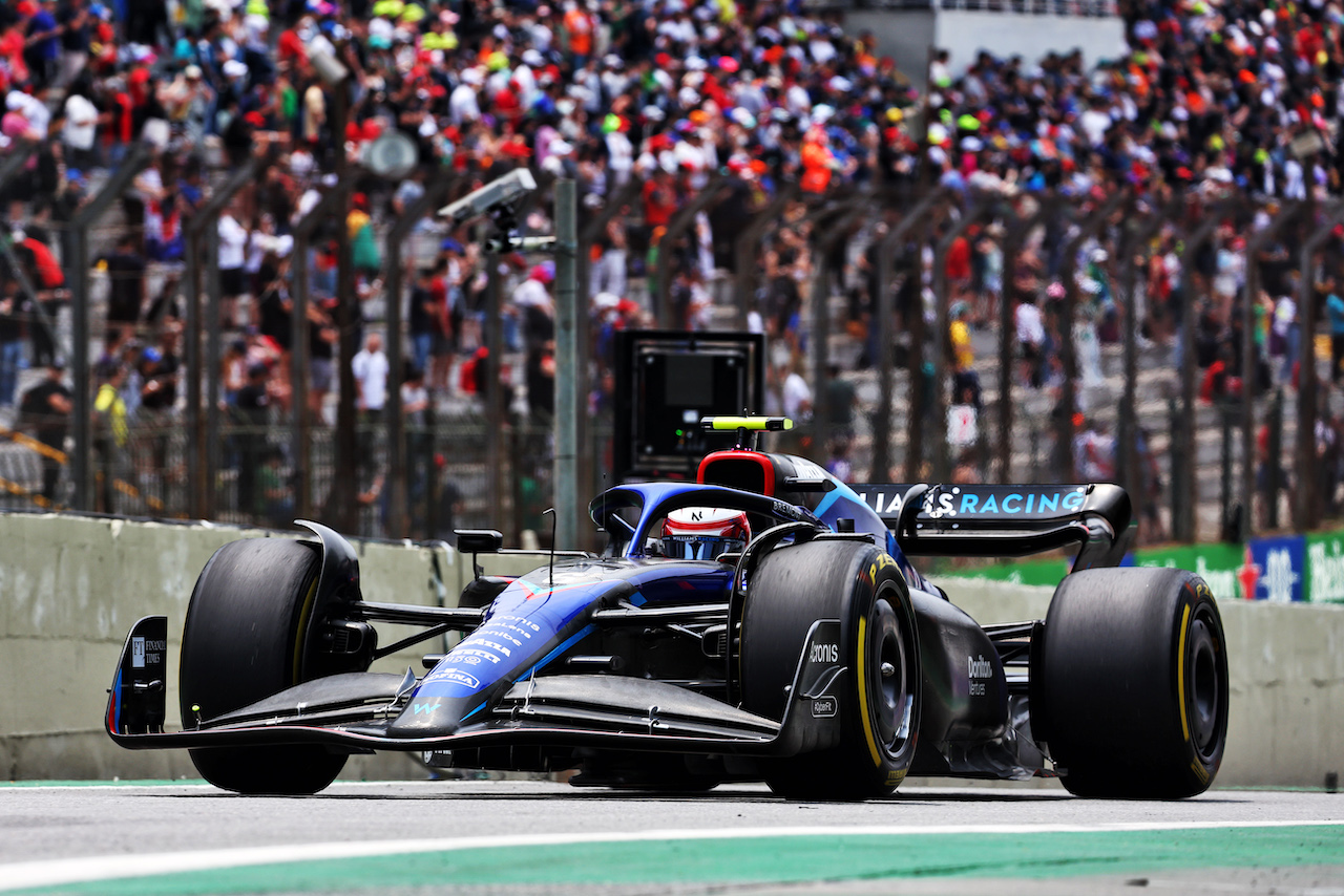 GP BRASILE, Nicholas Latifi (CDN) Williams Racing FW44.
11.11.2022. Formula 1 World Championship, Rd 21, Brazilian Grand Prix, Sao Paulo, Brazil, Qualifiche Day.
- www.xpbimages.com, EMail: requests@xpbimages.com © Copyright: Batchelor / XPB Images