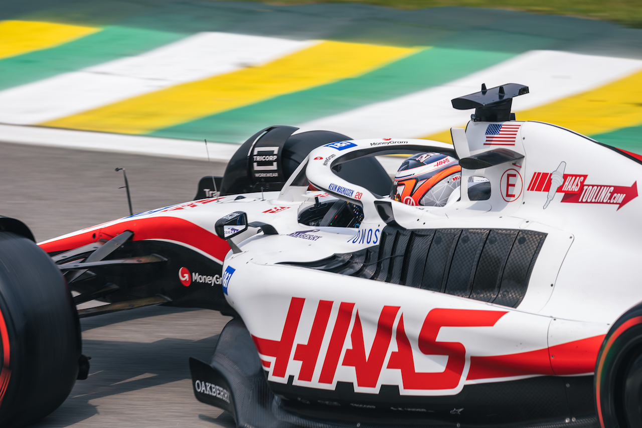 GP BRASILE, Kevin Magnussen (DEN) Haas VF-22.
11.11.2022. Formula 1 World Championship, Rd 21, Brazilian Grand Prix, Sao Paulo, Brazil, Qualifiche Day.
- www.xpbimages.com, EMail: requests@xpbimages.com © Copyright: Bearne / XPB Images