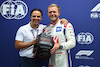 GP BRASILE, Felipe Massa (BRA) FIA Drivers' Commission President with Pole position for Kevin Magnussen (DEN) Haas.
11.11.2022. Formula 1 World Championship, Rd 21, Brazilian Grand Prix, Sao Paulo, Brazil, Qualifiche Day.
- www.xpbimages.com, EMail: requests@xpbimages.com ¬© Copyright: Batchelor / XPB Images