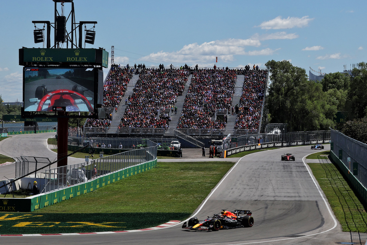GP CANADA, Max Verstappen (NLD) Red Bull Racing RB18.
19.06.2022. Formula 1 World Championship, Rd 9, Canadian Grand Prix, Montreal, Canada, Gara Day.
- www.xpbimages.com, EMail: requests@xpbimages.com © Copyright: Bearne / XPB Images