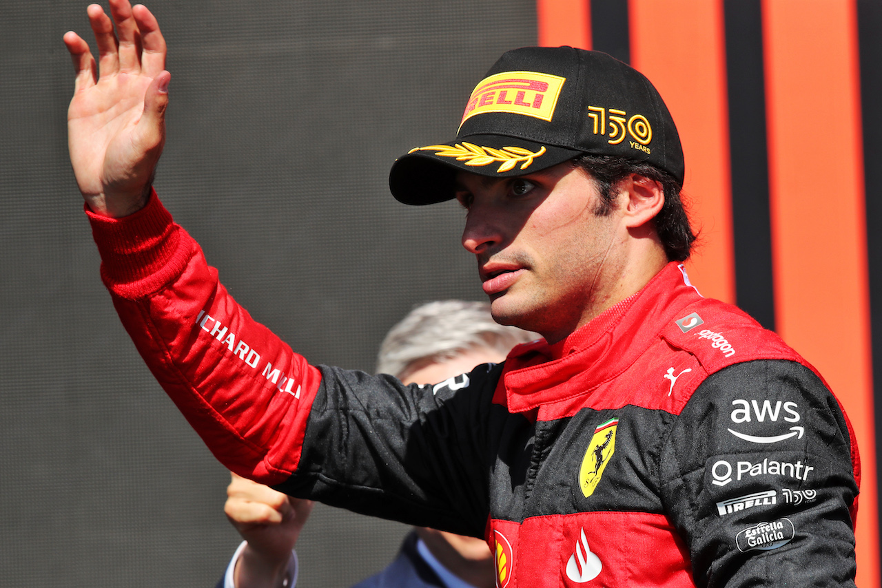 GP CANADA, Carlos Sainz Jr (ESP) Ferrari celebrates his second position on the podium.
19.06.2022. Formula 1 World Championship, Rd 9, Canadian Grand Prix, Montreal, Canada, Gara Day.
 - www.xpbimages.com, EMail: requests@xpbimages.com © Copyright: Coates / XPB Images