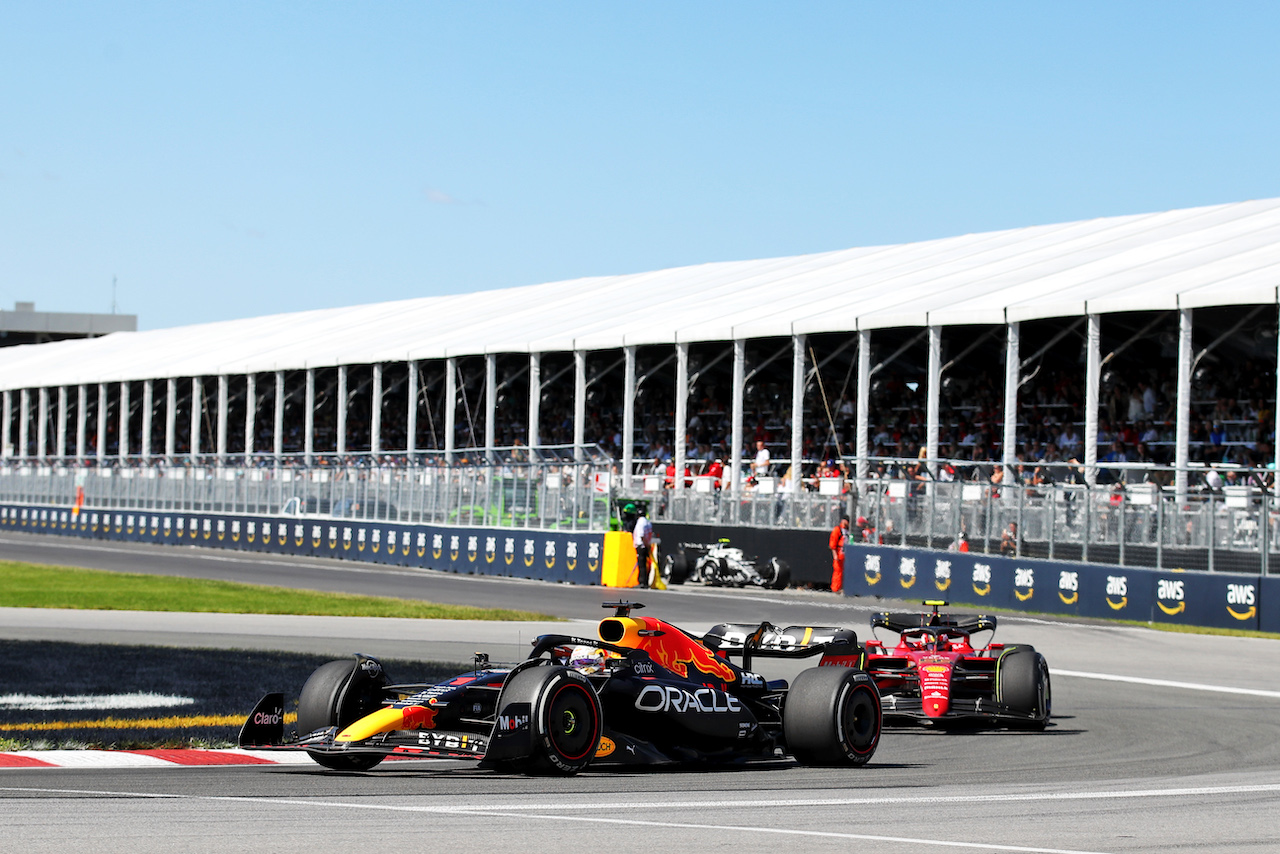 GP CANADA, Max Verstappen (NLD) Red Bull Racing RB18.
19.06.2022. Formula 1 World Championship, Rd 9, Canadian Grand Prix, Montreal, Canada, Gara Day.
 - www.xpbimages.com, EMail: requests@xpbimages.com © Copyright: Coates / XPB Images