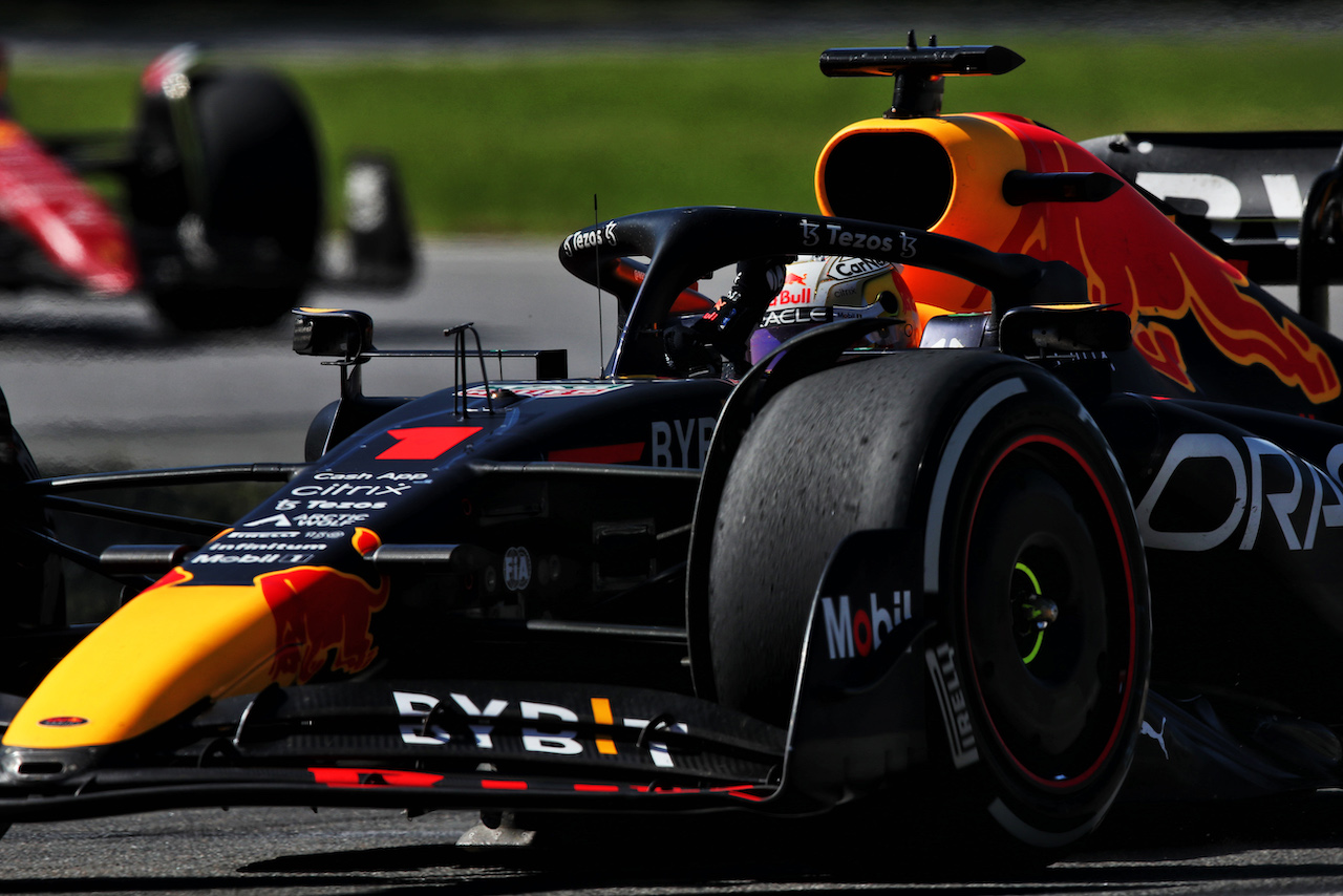 GP CANADA, Gara winner Max Verstappen (NLD) Red Bull Racing RB18 celebrates at the end of the race.
19.06.2022. Formula 1 World Championship, Rd 9, Canadian Grand Prix, Montreal, Canada, Gara Day.
 - www.xpbimages.com, EMail: requests@xpbimages.com © Copyright: Coates / XPB Images