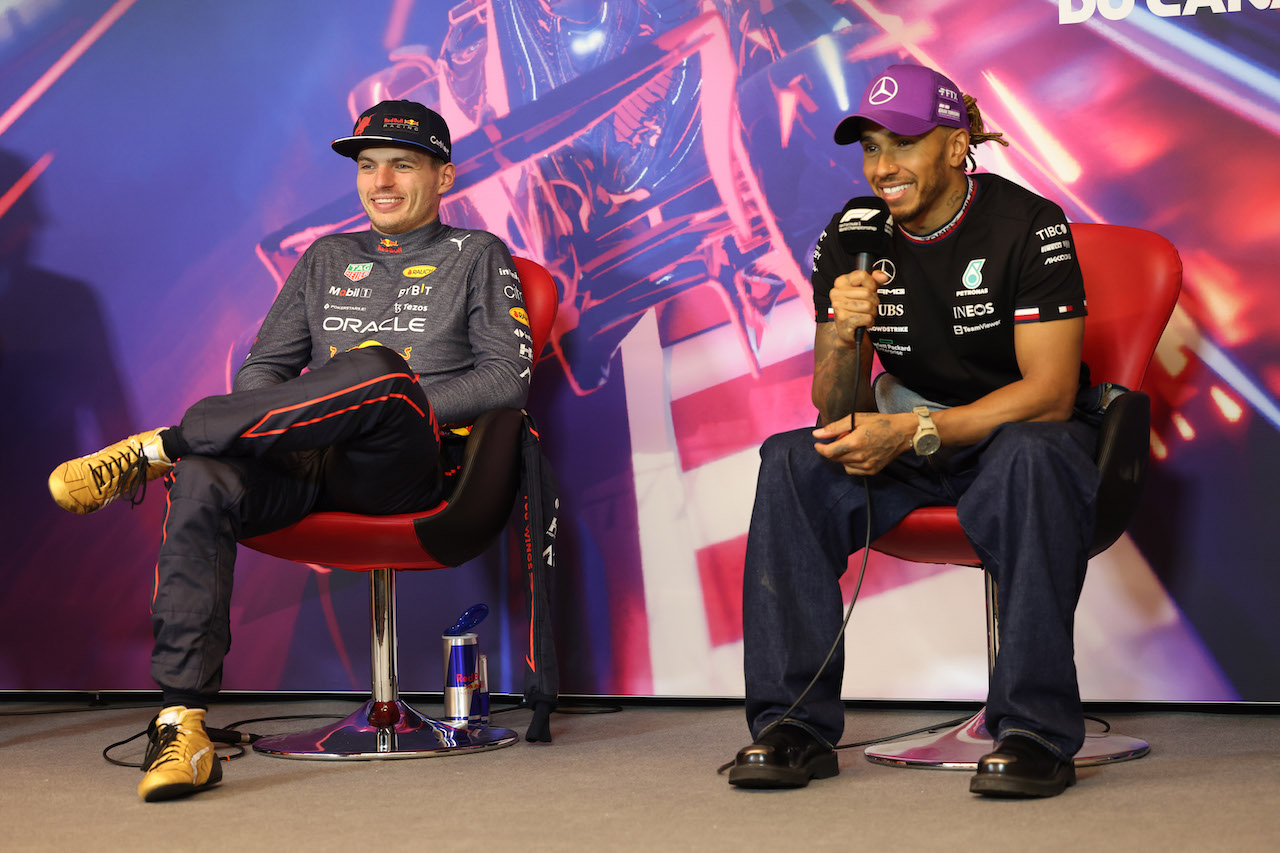 GP CANADA, (L to R): Max Verstappen (NLD) Red Bull Racing e Lewis Hamilton (GBR) Mercedes AMG F1 in the post race FIA Press Conference.
19.06.2022. Formula 1 World Championship, Rd 9, Canadian Grand Prix, Montreal, Canada, Gara Day.
- www.xpbimages.com, EMail: requests@xpbimages.com © Copyright: XPB Images