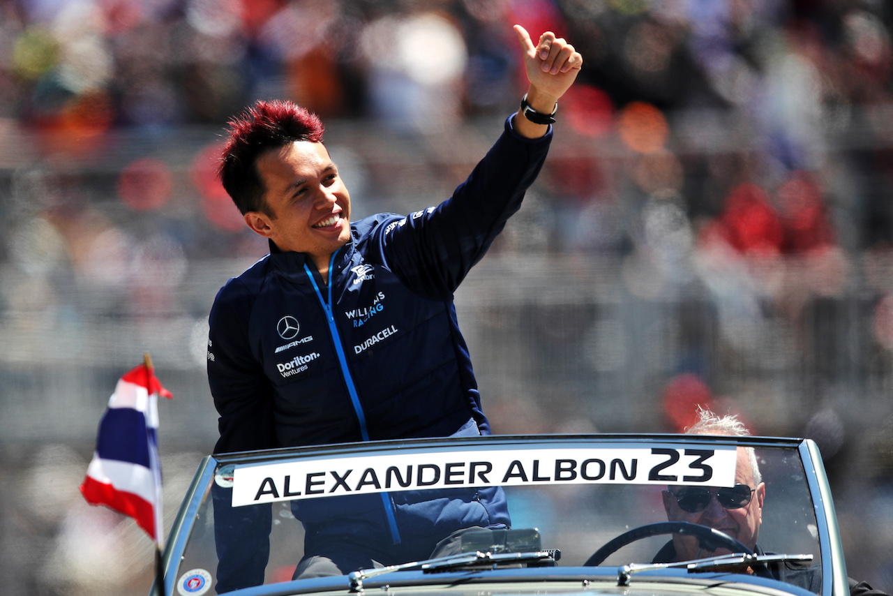 GP CANADA, Alexander Albon (THA) Williams Racing on the drivers parade.
19.06.2022. Formula 1 World Championship, Rd 9, Canadian Grand Prix, Montreal, Canada, Gara Day.
 - www.xpbimages.com, EMail: requests@xpbimages.com © Copyright: Coates / XPB Images