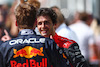 GP CANADA, Carlos Sainz Jr (ESP), Ferrari e Max Verstappen (NLD), Red Bull Racing 
19.06.2022. Formula 1 World Championship, Rd 9, Canadian Grand Prix, Montreal, Canada, Gara Day.
- www.xpbimages.com, EMail: requests@xpbimages.com ¬© Copyright: Charniaux / XPB Images