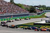 GP CANADA, Alexander Albon (THA) Williams Racing FW44 e Lando Norris (GBR) McLaren MCL36.
19.06.2022. Formula 1 World Championship, Rd 9, Canadian Grand Prix, Montreal, Canada, Gara Day.
- www.xpbimages.com, EMail: requests@xpbimages.com © Copyright: Bearne / XPB Images