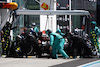 GP CANADA, George Russell (GBR) Mercedes AMG F1 W13 pit stop.
19.06.2022. Formula 1 World Championship, Rd 9, Canadian Grand Prix, Montreal, Canada, Gara Day.
- www.xpbimages.com, EMail: requests@xpbimages.com ¬© Copyright: Batchelor / XPB Images