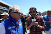 GP CANADA, Gene Haas (USA) Haas Automotion President with Chris Medland.
19.06.2022. Formula 1 World Championship, Rd 9, Canadian Grand Prix, Montreal, Canada, Gara Day.
- www.xpbimages.com, EMail: requests@xpbimages.com © Copyright: Batchelor / XPB Images
