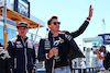 GP CANADA, (L to R): Max Verstappen (NLD) Red Bull Racing e George Russell (GBR) Mercedes AMG F1 on the drivers parade.
19.06.2022. Formula 1 World Championship, Rd 9, Canadian Grand Prix, Montreal, Canada, Gara Day.
- www.xpbimages.com, EMail: requests@xpbimages.com © Copyright: Batchelor / XPB Images