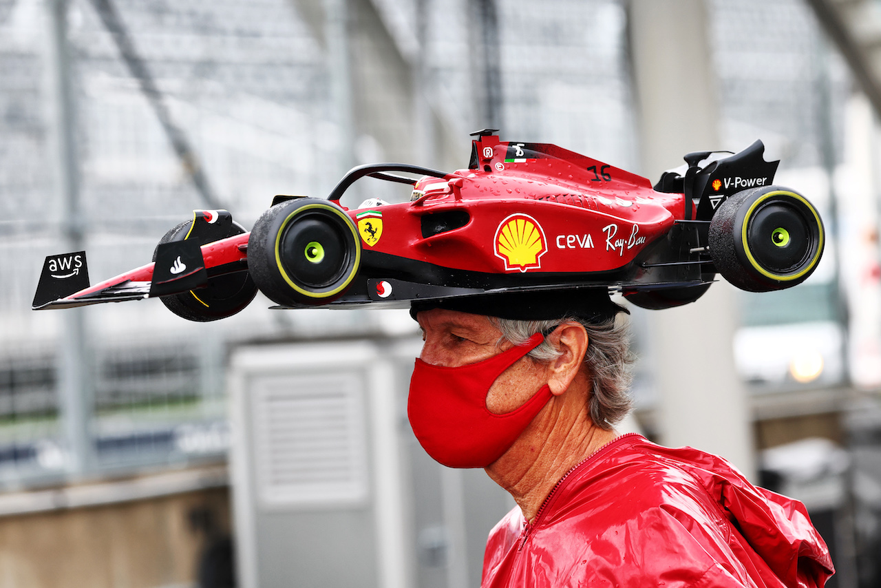 GP CANADA, Circuit Atmosfera - a Ferrari fan.
16.06.2022. Formula 1 World Championship, Rd 9, Canadian Grand Prix, Montreal, Canada, Preparation Day.
- www.xpbimages.com, EMail: requests@xpbimages.com © Copyright: Batchelor / XPB Images