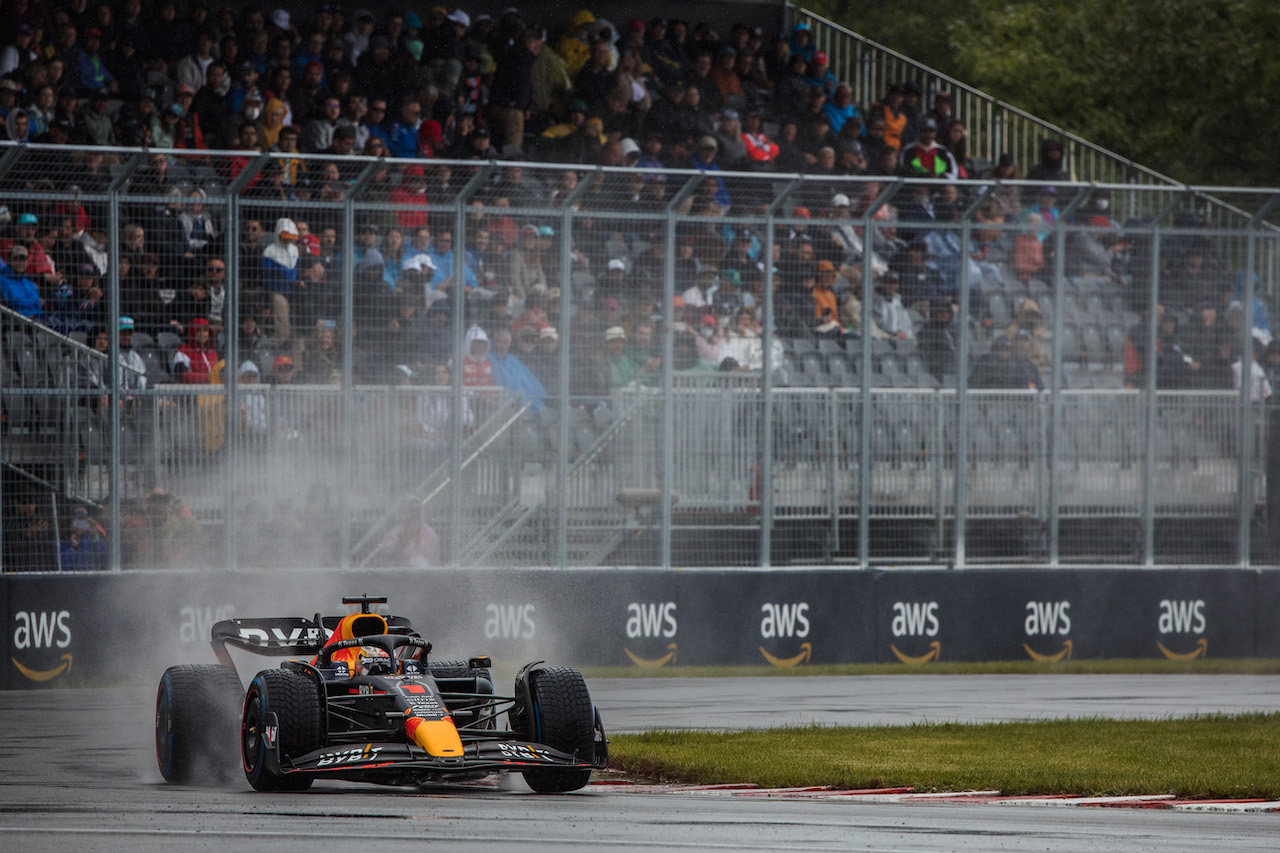 GP CANADA, Max Verstappen (NLD) Red Bull Racing RB18.
18.06.2022. Formula 1 World Championship, Rd 9, Canadian Grand Prix, Montreal, Canada, Qualifiche Day.
- www.xpbimages.com, EMail: requests@xpbimages.com © Copyright: Bearne / XPB Images