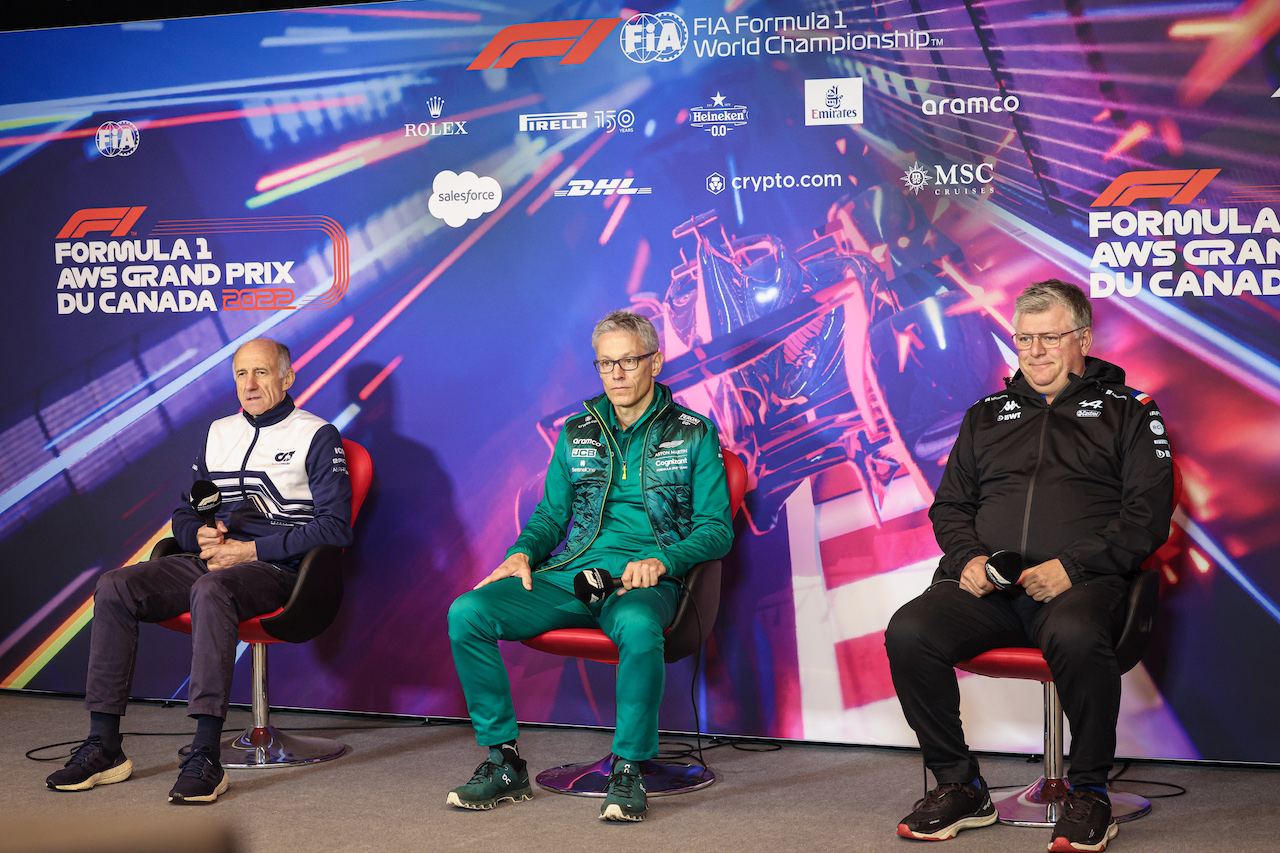GP CANADA, (L to R): Franz Tost (AUT) AlphaTauri Team Principal; Mike Krack (LUX) Aston Martin F1 Team, Team Principal; e Otmar Szafnauer (USA) Alpine F1 Team, Team Principal, in the FIA Press Conference.
18.06.2022. Formula 1 World Championship, Rd 9, Canadian Grand Prix, Montreal, Canada, Qualifiche Day.
- www.xpbimages.com, EMail: requests@xpbimages.com © Copyright: XPB Images