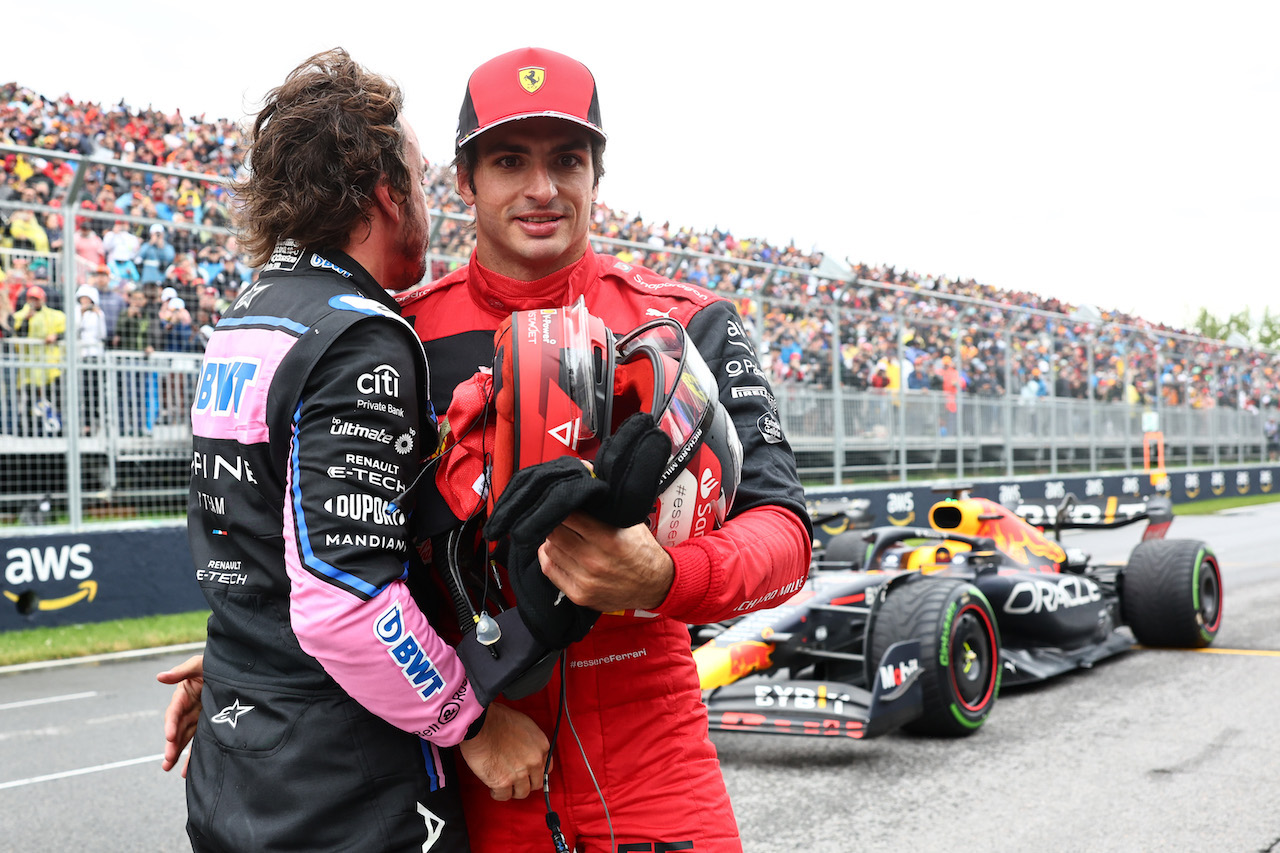GP CANADA, Fernando Alonso (ESP), Alpine F1 Team e Carlos Sainz Jr (ESP), Ferrari 
18.06.2022. Formula 1 World Championship, Rd 9, Canadian Grand Prix, Montreal, Canada, Qualifiche Day.
- www.xpbimages.com, EMail: requests@xpbimages.com © Copyright: Charniaux / XPB Images