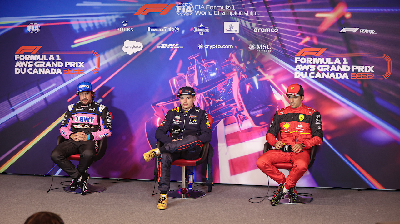 GP CANADA, (L to R): Fernando Alonso (ESP) Alpine F1 Team; Max Verstappen (NLD) Red Bull Racing; e Carlos Sainz Jr (ESP) Ferrari, in the post qualifying FIA Press Conference.
18.06.2022. Formula 1 World Championship, Rd 9, Canadian Grand Prix, Montreal, Canada, Qualifiche Day.
- www.xpbimages.com, EMail: requests@xpbimages.com © Copyright: XPB Images