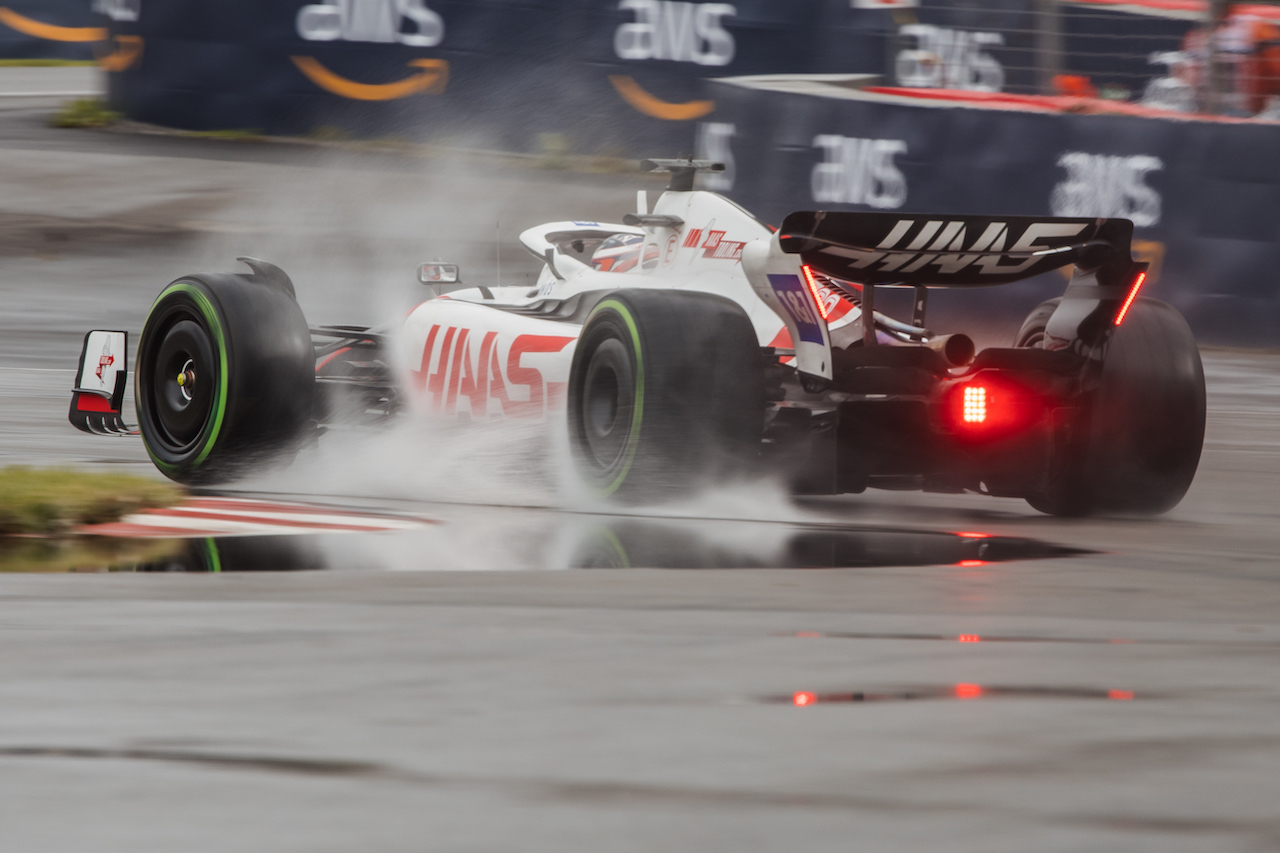GP CANADA, Kevin Magnussen (DEN) Haas VF-22.
18.06.2022. Formula 1 World Championship, Rd 9, Canadian Grand Prix, Montreal, Canada, Qualifiche Day.
- www.xpbimages.com, EMail: requests@xpbimages.com © Copyright: Bearne / XPB Images