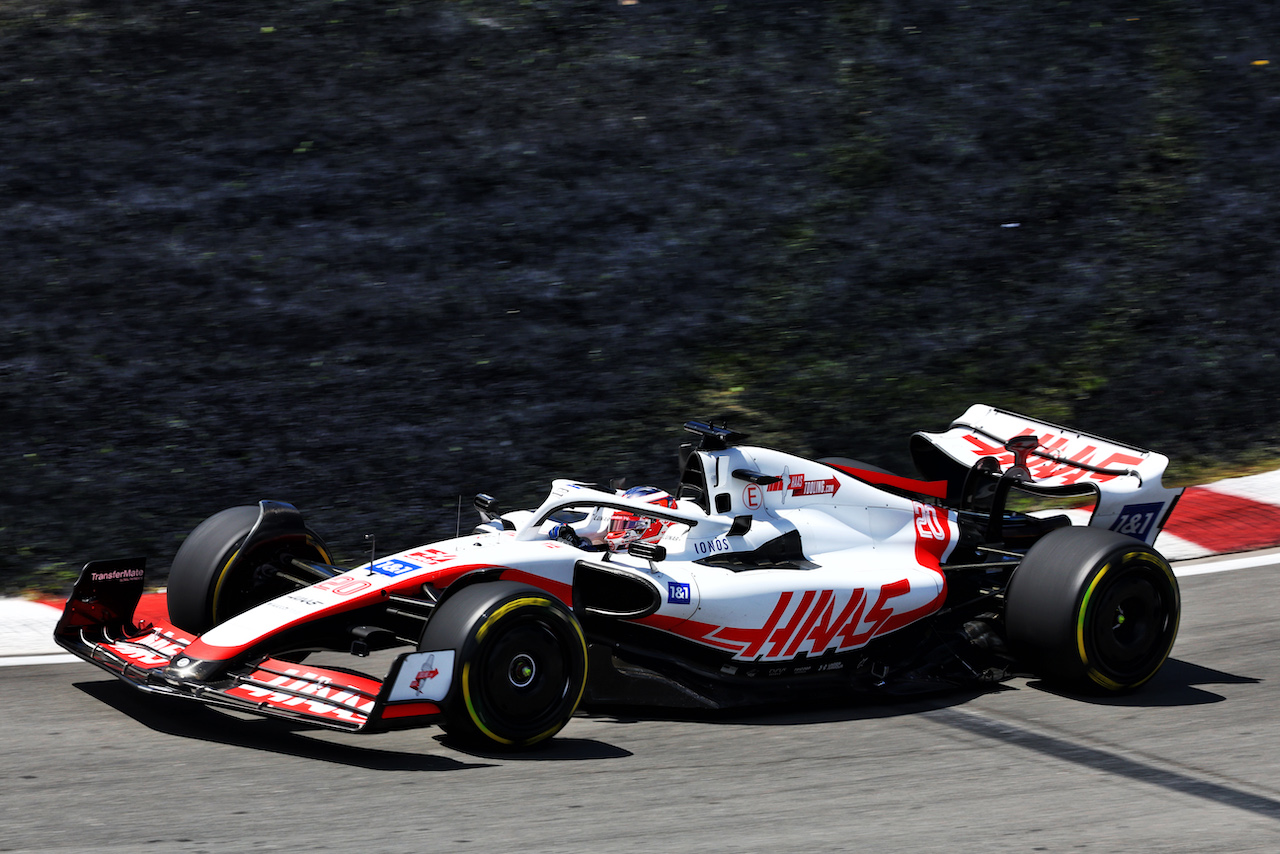 GP CANADA, Kevin Magnussen (DEN) Haas VF-22.
17.06.2022. Formula 1 World Championship, Rd 9, Canadian Grand Prix, Montreal, Canada, Practice Day.
- www.xpbimages.com, EMail: requests@xpbimages.com © Copyright: Batchelor / XPB Images