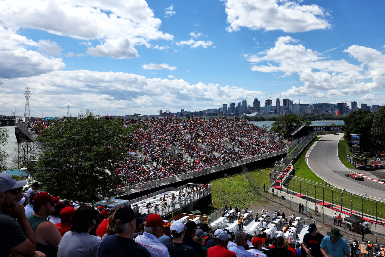 GP CANADA, Carlos Sainz Jr (ESP) Ferrari F1-75.
17.06.2022. Formula 1 World Championship, Rd 9, Canadian Grand Prix, Montreal, Canada, Practice Day.
- www.xpbimages.com, EMail: requests@xpbimages.com © Copyright: Batchelor / XPB Images