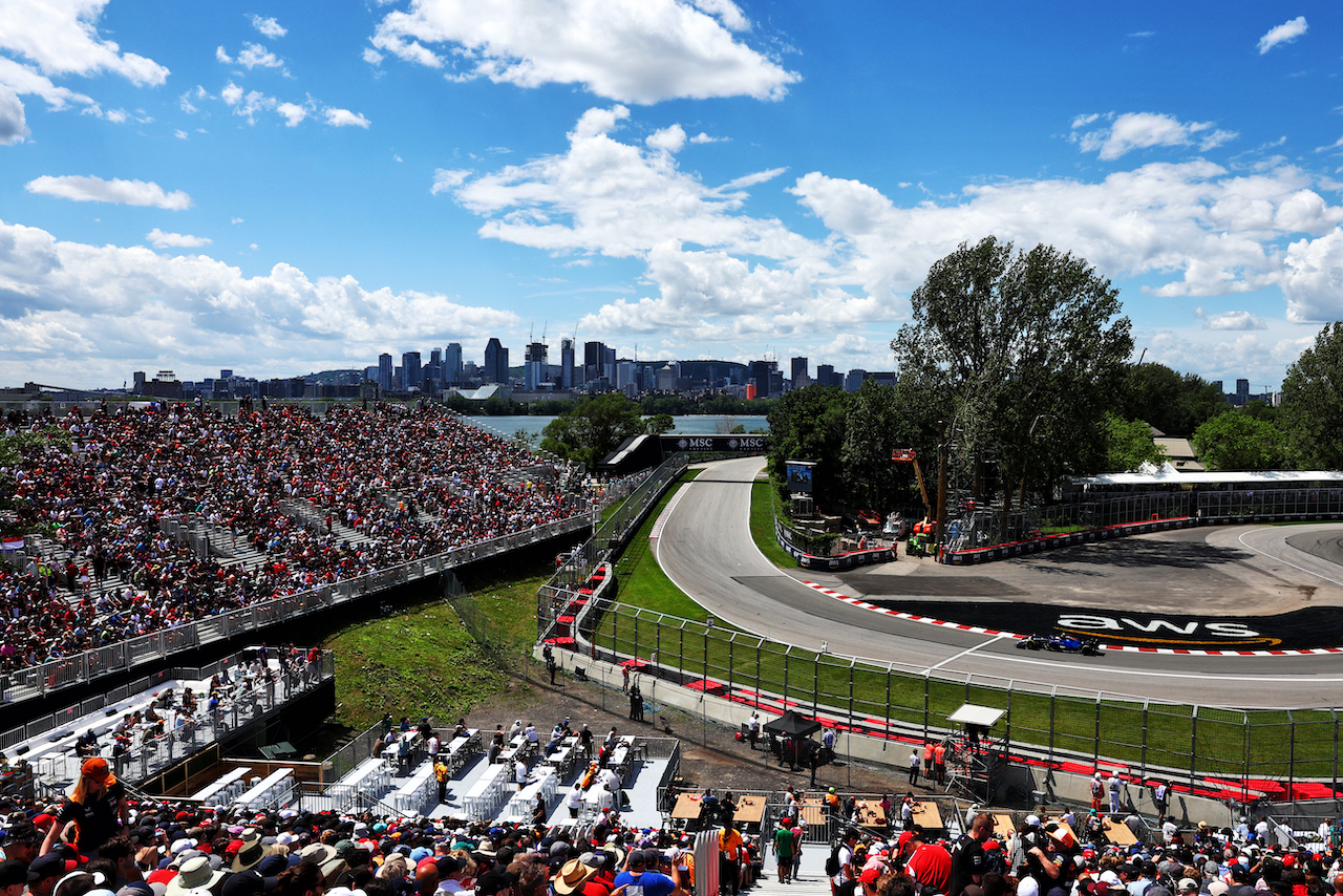 GP CANADA, Nicholas Latifi (CDN) Williams Racing FW44.
17.06.2022. Formula 1 World Championship, Rd 9, Canadian Grand Prix, Montreal, Canada, Practice Day.
- www.xpbimages.com, EMail: requests@xpbimages.com © Copyright: Batchelor / XPB Images