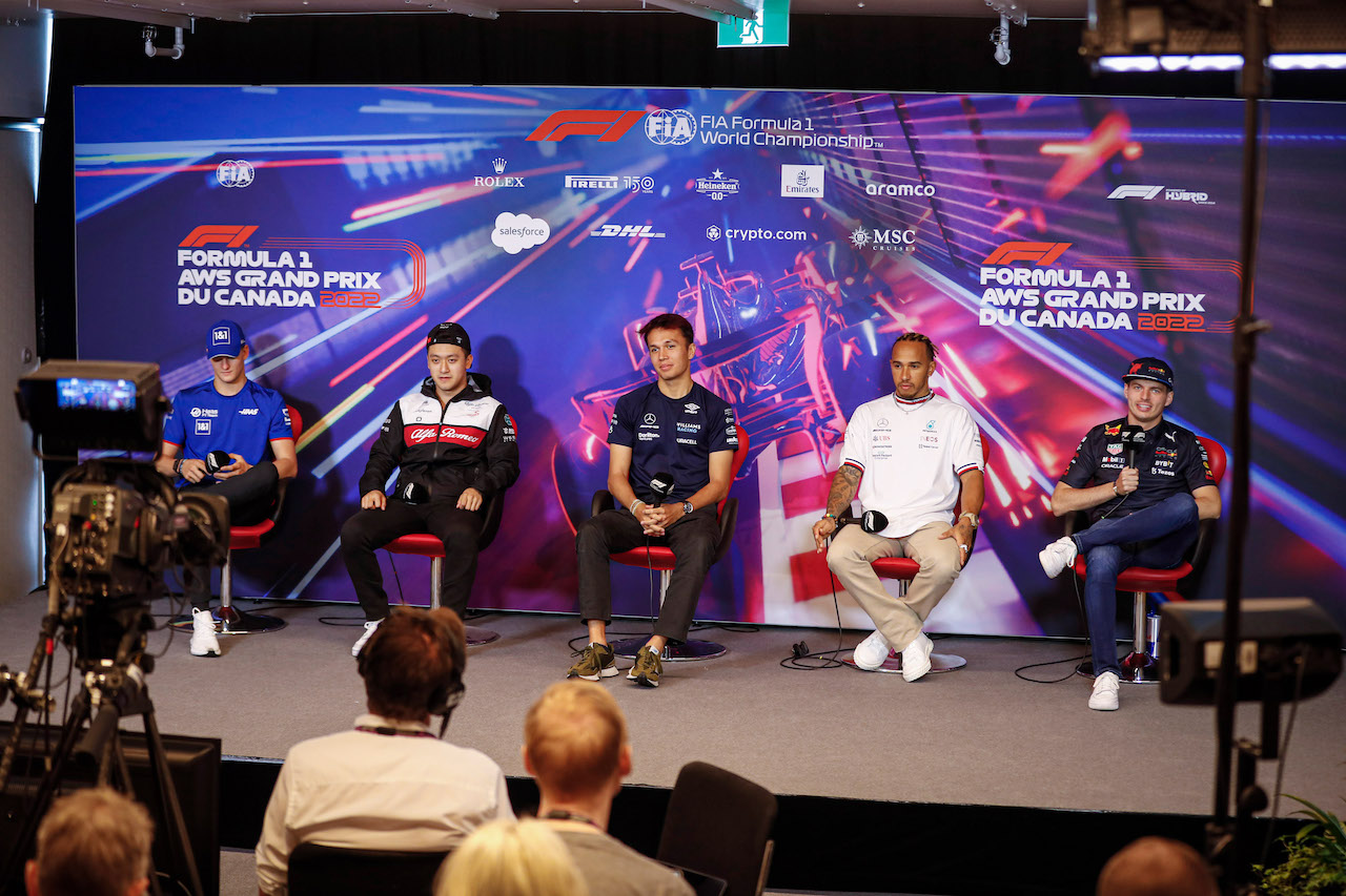 GP CANADA, (L to R): Mick Schumacher (GER) Haas F1 Team; Guanyu Zhou (CHN) Alfa Romeo F1 Team; Alexander Albon (THA) Williams Racing; Lando Norris (GBR) McLaren; e Max Verstappen (NLD) Red Bull Racing, in the FIA Press Conference.
17.06.2022. Formula 1 World Championship, Rd 9, Canadian Grand Prix, Montreal, Canada, Practice Day.
- www.xpbimages.com, EMail: requests@xpbimages.com © Copyright: XPB Images