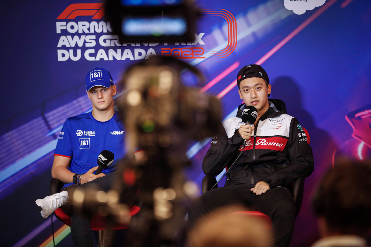 GP CANADA, (L to R): Mick Schumacher (GER) Haas F1 Team e Guanyu Zhou (CHN) Alfa Romeo F1 Team in the FIA Press Conference.
17.06.2022. Formula 1 World Championship, Rd 9, Canadian Grand Prix, Montreal, Canada, Practice Day.
- www.xpbimages.com, EMail: requests@xpbimages.com © Copyright: XPB Images