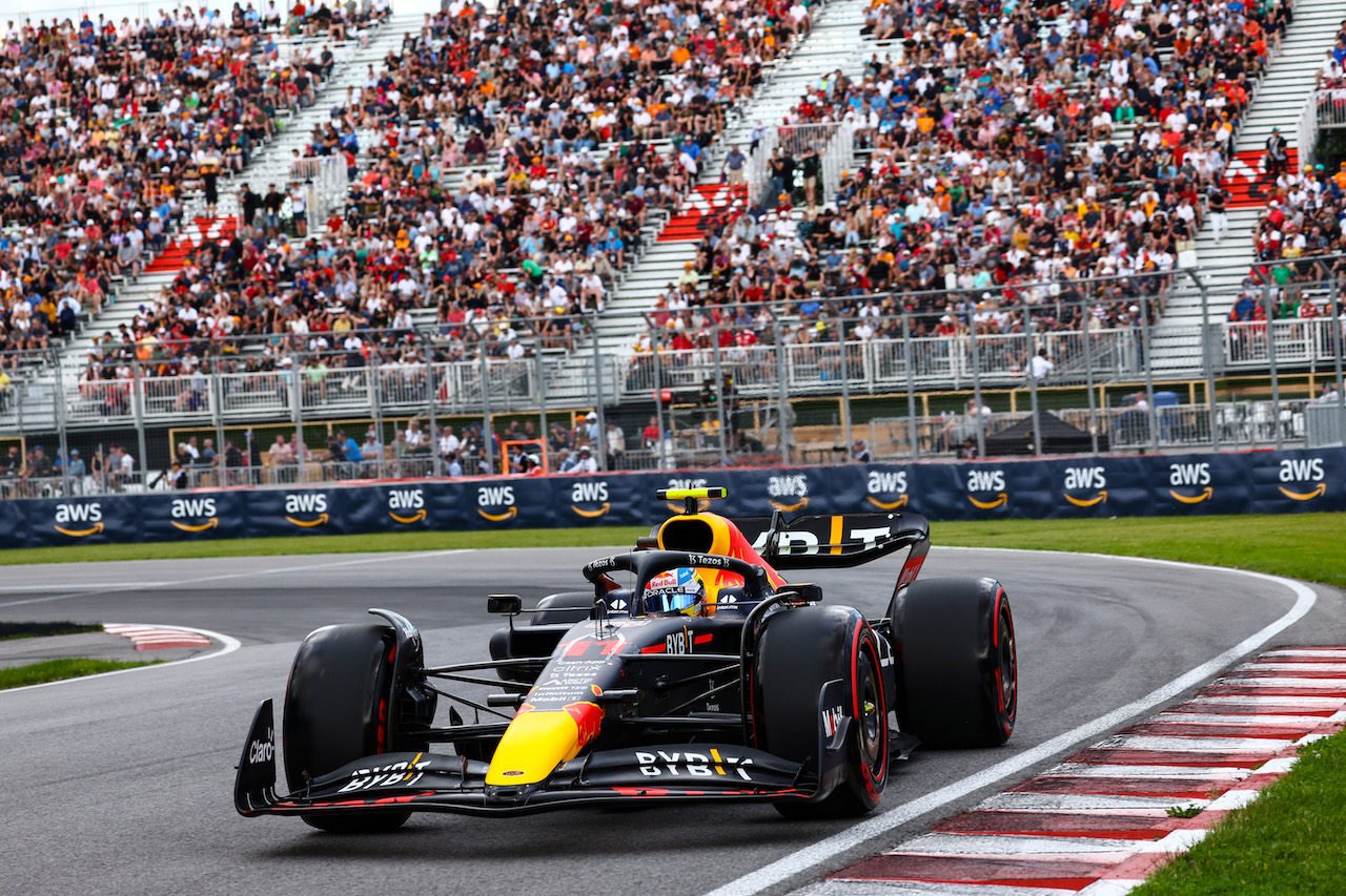 GP CANADA, Sergio Perez (MEX), Red Bull Racing 
17.06.2022. Formula 1 World Championship, Rd 9, Canadian Grand Prix, Montreal, Canada, Practice Day.
- www.xpbimages.com, EMail: requests@xpbimages.com ¬© Copyright: Charniaux / XPB Images
