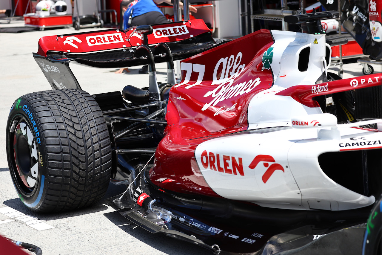 GP CANADA, Valtteri Bottas (FIN) Alfa Romeo F1 Team C42 rear wing e floor.
17.06.2022. Formula 1 World Championship, Rd 9, Canadian Grand Prix, Montreal, Canada, Practice Day.
- www.xpbimages.com, EMail: requests@xpbimages.com © Copyright: Batchelor / XPB Images
