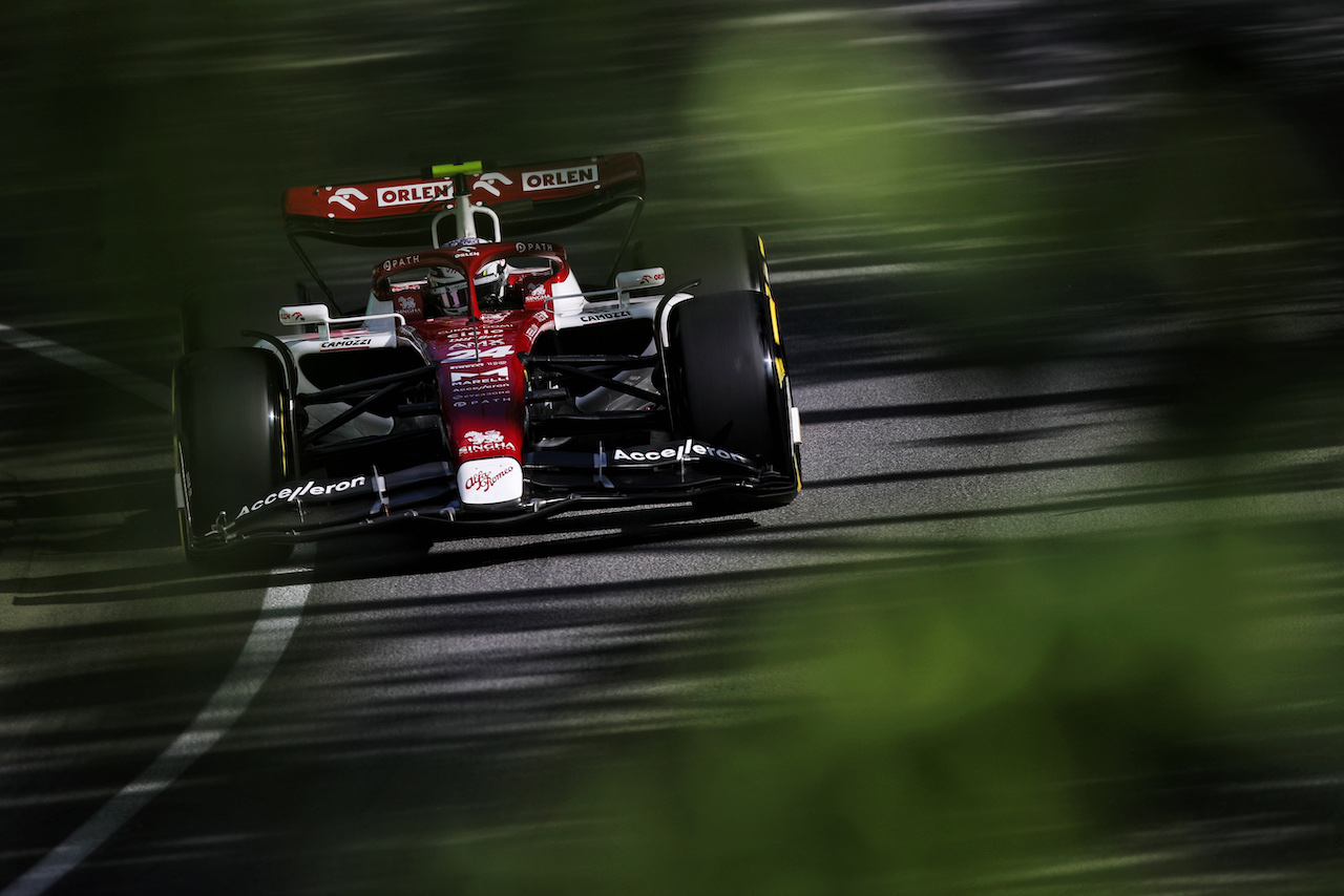 GP CANADA, Guanyu Zhou (CHN) Alfa Romeo F1 Team C42.
17.06.2022. Formula 1 World Championship, Rd 9, Canadian Grand Prix, Montreal, Canada, Practice Day.
 - www.xpbimages.com, EMail: requests@xpbimages.com © Copyright: Coates / XPB Images