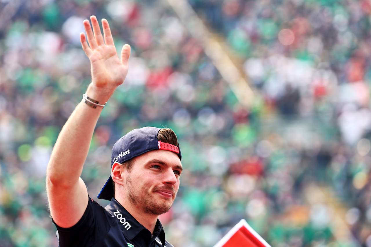 GP CITTA DEL MESSICO, Max Verstappen (NLD) Red Bull Racing on the drivers parade.
30.10.2022. Formula 1 World Championship, Rd 20, Mexican Grand Prix, Mexico City, Mexico, Gara Day.
- www.xpbimages.com, EMail: requests@xpbimages.com © Copyright: Batchelor / XPB Images