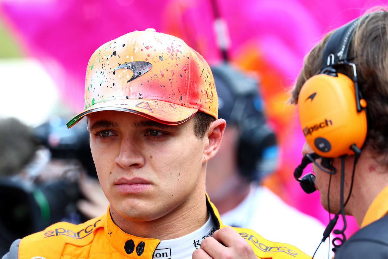 GP CITTA DEL MESSICO, Lando Norris (GBR) McLaren on the grid.
30.10.2022. Formula 1 World Championship, Rd 20, Mexican Grand Prix, Mexico City, Mexico, Gara Day.
- www.xpbimages.com, EMail: requests@xpbimages.com © Copyright: Charniaux / XPB Images