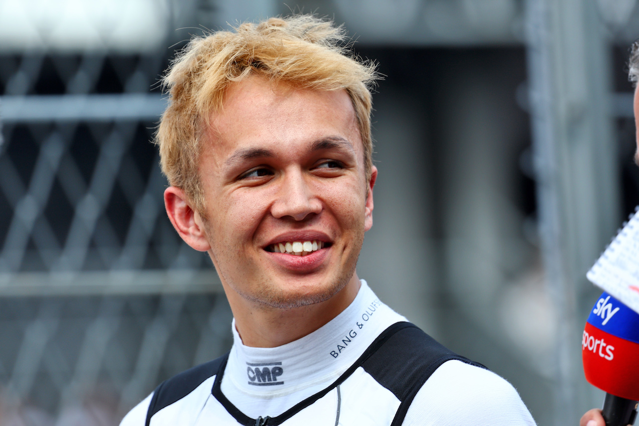 GP CITTA DEL MESSICO, Alexander Albon (THA) Williams Racing on the grid.
30.10.2022. Formula 1 World Championship, Rd 20, Mexican Grand Prix, Mexico City, Mexico, Gara Day.
- www.xpbimages.com, EMail: requests@xpbimages.com © Copyright: Charniaux / XPB Images
