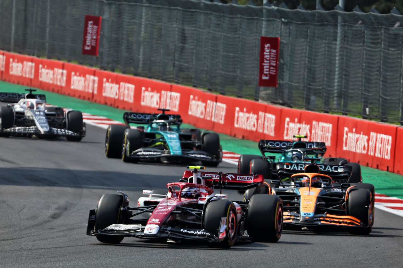 GP CITTA DEL MESSICO, Guanyu Zhou (CHN) Alfa Romeo F1 Team C42.
30.10.2022. Formula 1 World Championship, Rd 20, Mexican Grand Prix, Mexico City, Mexico, Gara Day.
- www.xpbimages.com, EMail: requests@xpbimages.com © Copyright: Batchelor / XPB Images