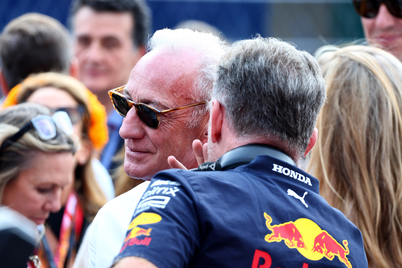 GP CITTA DEL MESSICO, Christian Horner (GBR) Red Bull Racing Team Principal with Greg Maffei (USA) Liberty Media Corporation President e Chief Executive Officer on the grid.
30.10.2022. Formula 1 World Championship, Rd 20, Mexican Grand Prix, Mexico City, Mexico, Gara Day.
- www.xpbimages.com, EMail: requests@xpbimages.com © Copyright: Batchelor / XPB Images