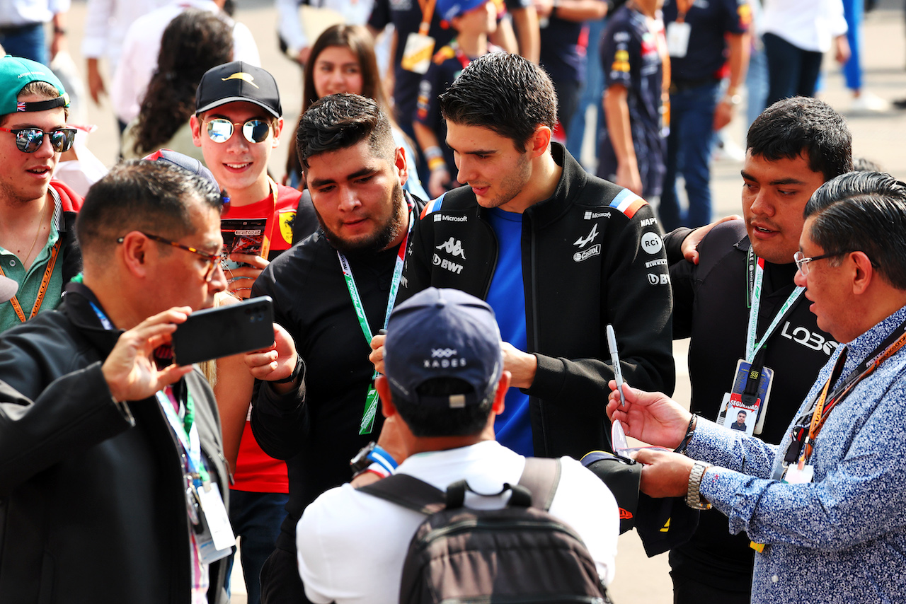 GP CITTA DEL MESSICO, Esteban Ocon (FRA) Alpine F1 Team.
30.10.2022. Formula 1 World Championship, Rd 20, Mexican Grand Prix, Mexico City, Mexico, Gara Day.
 - www.xpbimages.com, EMail: requests@xpbimages.com © Copyright: Coates / XPB Images