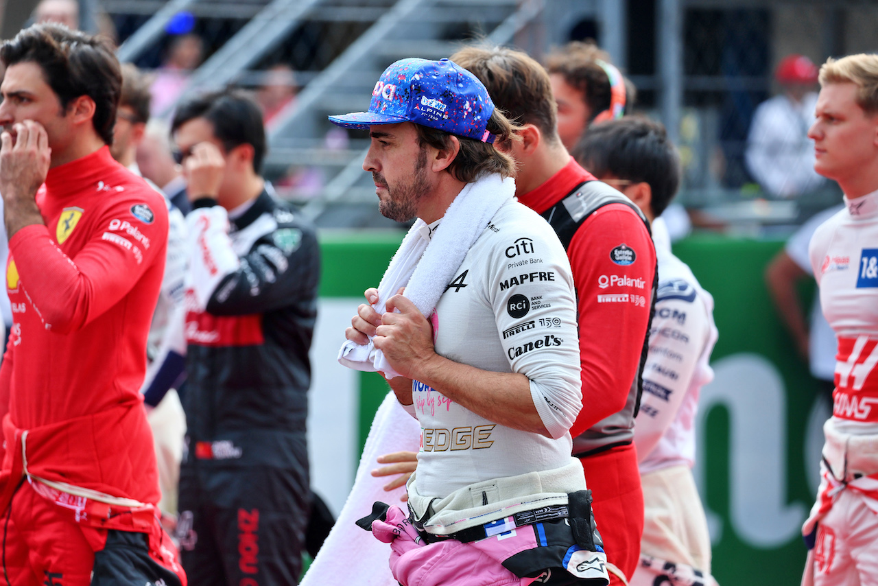 GP CITTA DEL MESSICO, Fernando Alonso (ESP) Alpine F1 Team on the grid.
30.10.2022. Formula 1 World Championship, Rd 20, Mexican Grand Prix, Mexico City, Mexico, Gara Day.
- www.xpbimages.com, EMail: requests@xpbimages.com © Copyright: Batchelor / XPB Images