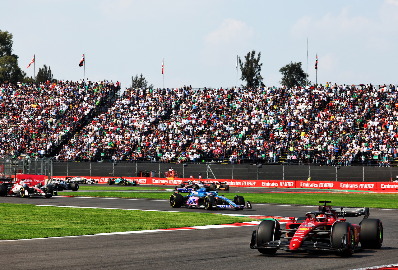 GP CITTA DEL MESSICO, Charles Leclerc (MON) Ferrari F1-75.
30.10.2022. Formula 1 World Championship, Rd 20, Mexican Grand Prix, Mexico City, Mexico, Gara Day.
 - www.xpbimages.com, EMail: requests@xpbimages.com © Copyright: Coates / XPB Images