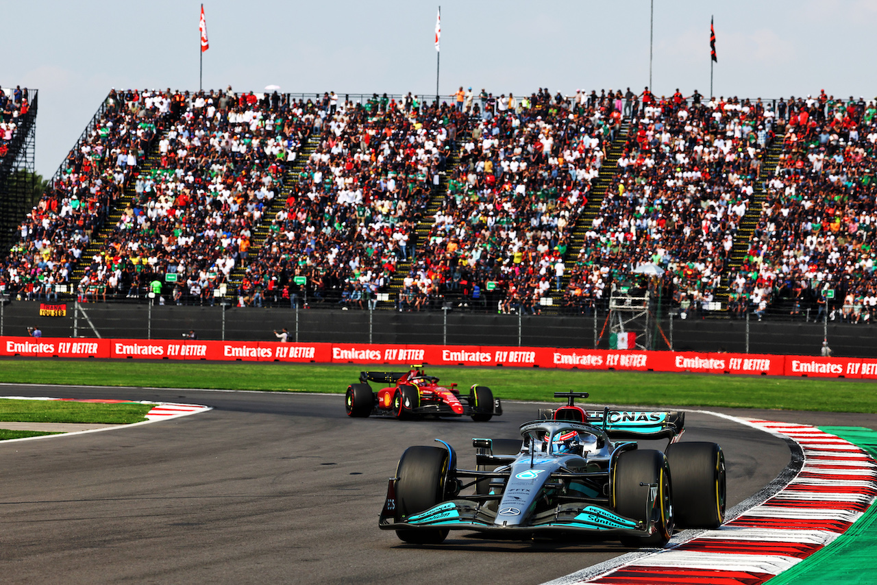 GP CITTA DEL MESSICO, George Russell (GBR) Mercedes AMG F1 W13.
30.10.2022. Formula 1 World Championship, Rd 20, Mexican Grand Prix, Mexico City, Mexico, Gara Day.
 - www.xpbimages.com, EMail: requests@xpbimages.com © Copyright: Coates / XPB Images