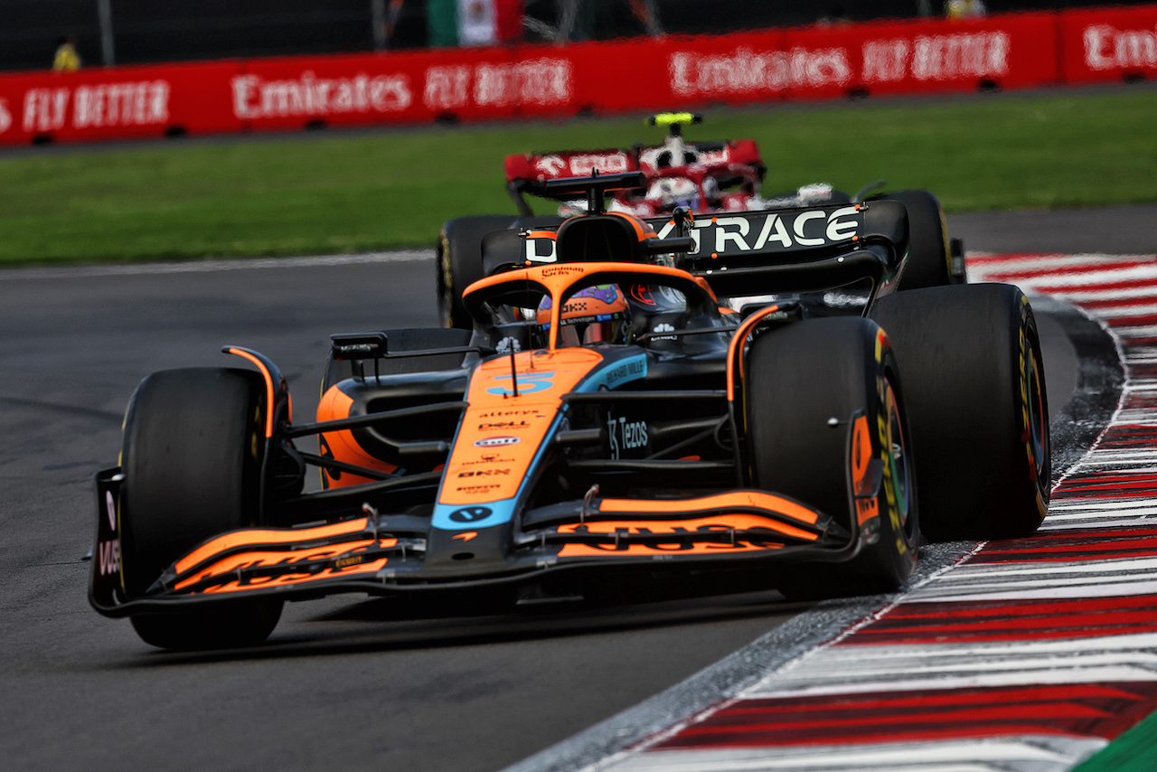 GP CITTA DEL MESSICO, Daniel Ricciardo (AUS) McLaren MCL36.
30.10.2022. Formula 1 World Championship, Rd 20, Mexican Grand Prix, Mexico City, Mexico, Gara Day.
 - www.xpbimages.com, EMail: requests@xpbimages.com © Copyright: Coates / XPB Images