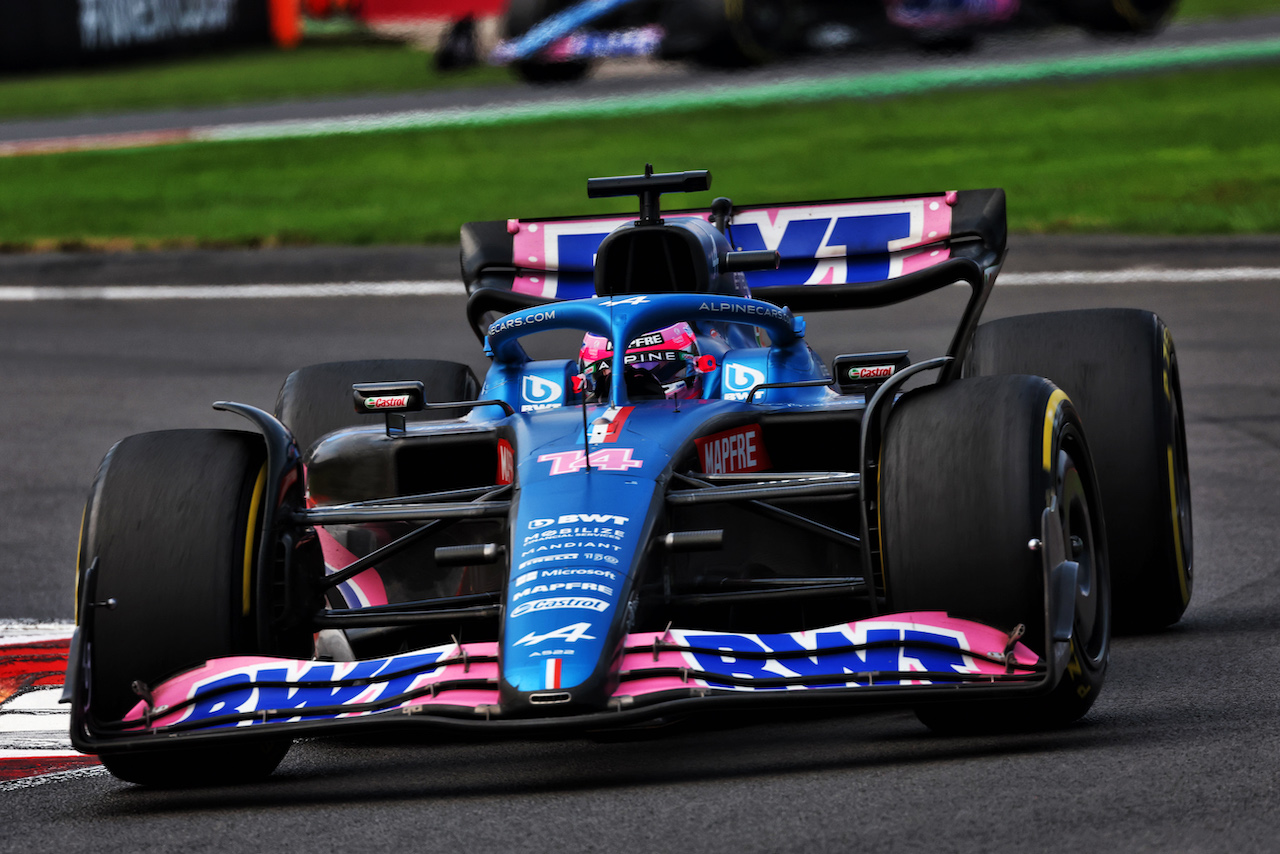 GP CITTA DEL MESSICO, Fernando Alonso (ESP) Alpine F1 Team A522.
30.10.2022. Formula 1 World Championship, Rd 20, Mexican Grand Prix, Mexico City, Mexico, Gara Day.
 - www.xpbimages.com, EMail: requests@xpbimages.com © Copyright: Coates / XPB Images