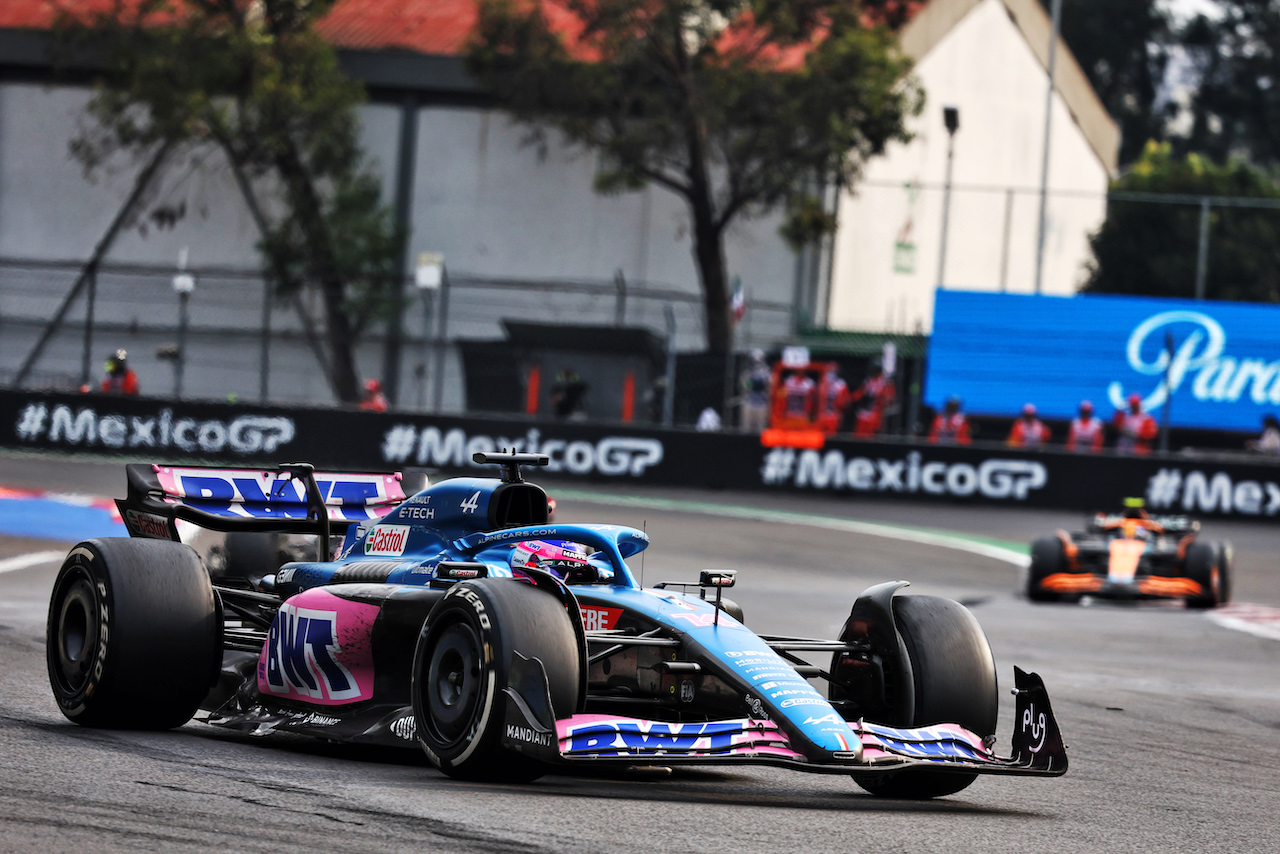 GP CITTA DEL MESSICO, Fernando Alonso (ESP) Alpine F1 Team A522.
30.10.2022. Formula 1 World Championship, Rd 20, Mexican Grand Prix, Mexico City, Mexico, Gara Day.
- www.xpbimages.com, EMail: requests@xpbimages.com © Copyright: Charniaux / XPB Images