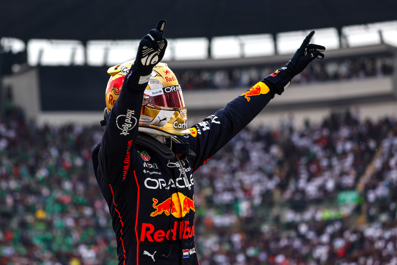 GP CITTA DEL MESSICO, Max Verstappen (NLD), Red Bull Racing 
30.10.2022. Formula 1 World Championship, Rd 20, Mexican Grand Prix, Mexico City, Mexico, Gara Day.
- www.xpbimages.com, EMail: requests@xpbimages.com ¬© Copyright: Charniaux / XPB Images
