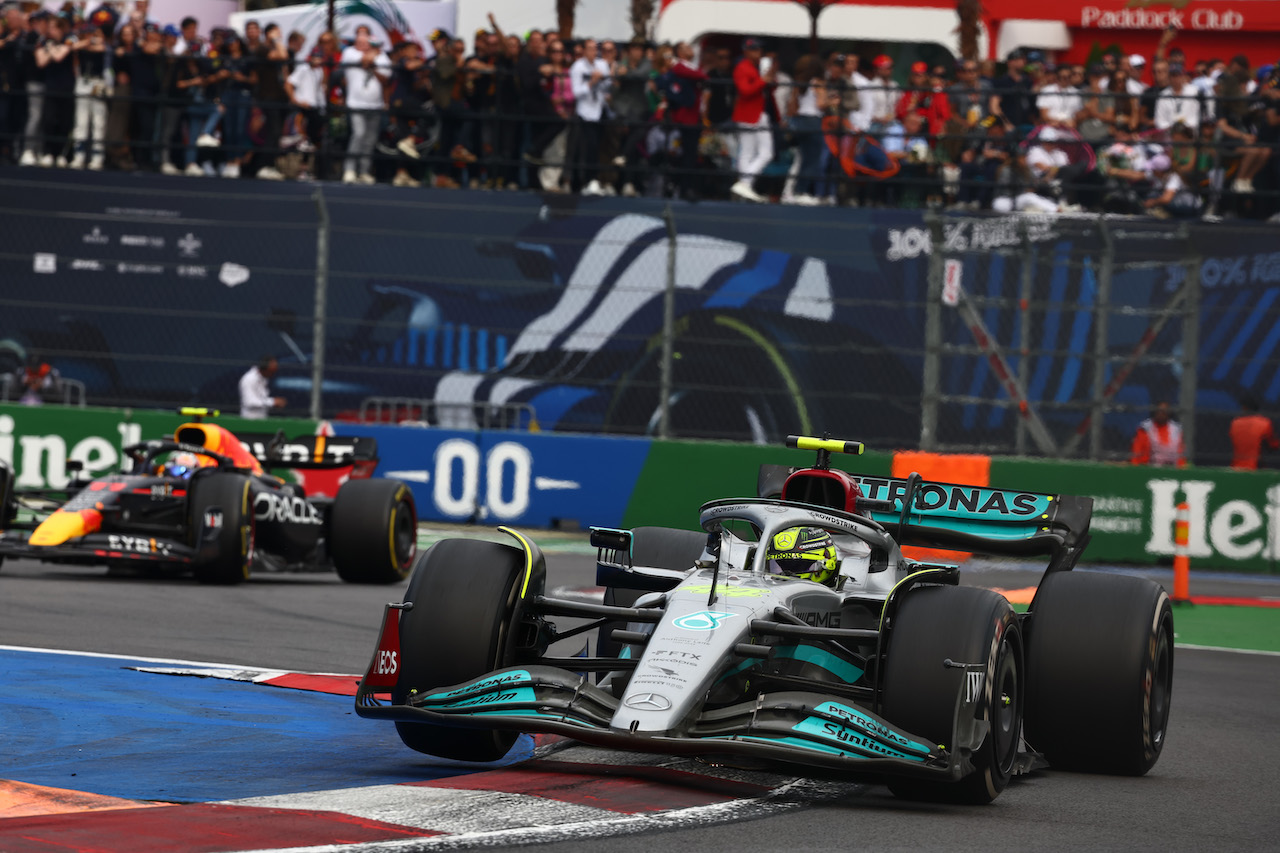 GP CITTA DEL MESSICO, Lewis Hamilton (GBR) Mercedes AMG F1 W13.
30.10.2022. Formula 1 World Championship, Rd 20, Mexican Grand Prix, Mexico City, Mexico, Gara Day.
- www.xpbimages.com, EMail: requests@xpbimages.com © Copyright: Batchelor / XPB Images