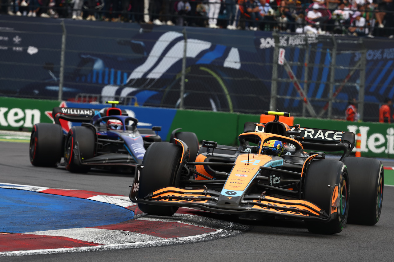 GP CITTA DEL MESSICO, Lando Norris (GBR) McLaren MCL36.
30.10.2022. Formula 1 World Championship, Rd 20, Mexican Grand Prix, Mexico City, Mexico, Gara Day.
- www.xpbimages.com, EMail: requests@xpbimages.com ¬© Copyright: Batchelor / XPB Images