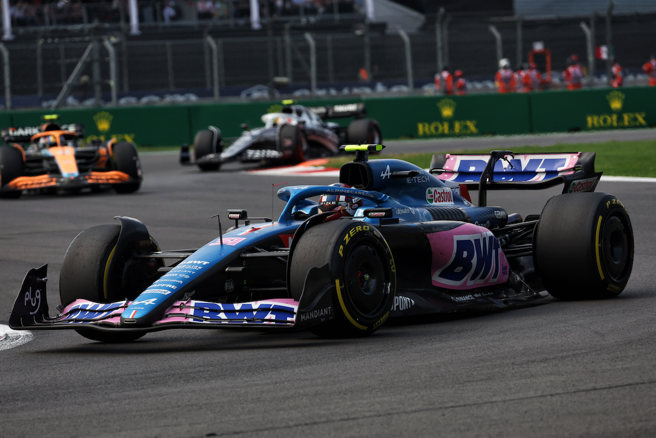 GP CITTA DEL MESSICO, Esteban Ocon (FRA) Alpine F1 Team A522.
30.10.2022. Formula 1 World Championship, Rd 20, Mexican Grand Prix, Mexico City, Mexico, Gara Day.
- www.xpbimages.com, EMail: requests@xpbimages.com © Copyright: Bearne / XPB Images