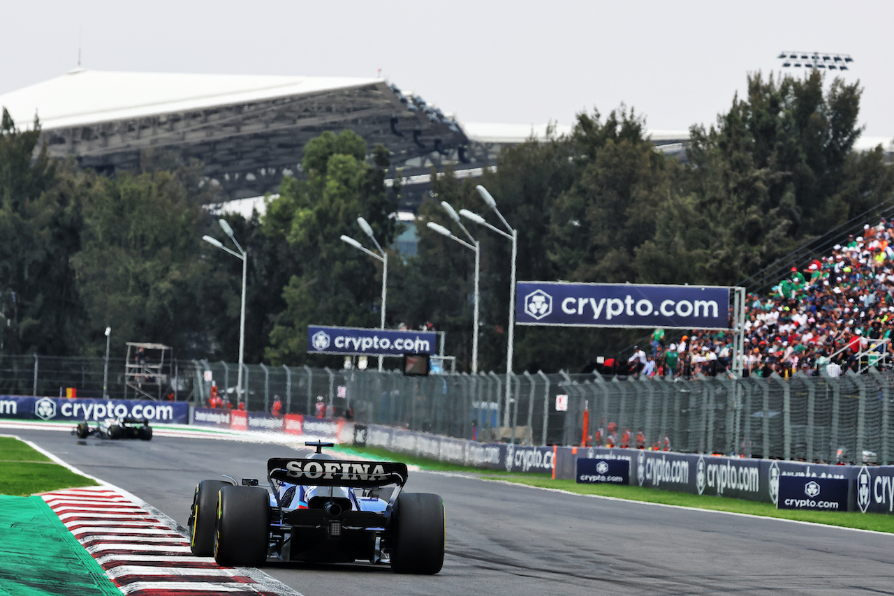 GP CITTA DEL MESSICO, Alexander Albon (THA) Williams Racing FW44.
30.10.2022. Formula 1 World Championship, Rd 20, Mexican Grand Prix, Mexico City, Mexico, Gara Day.
- www.xpbimages.com, EMail: requests@xpbimages.com © Copyright: Bearne / XPB Images