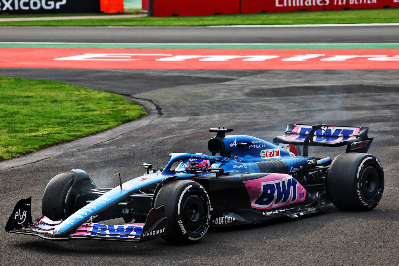 GP CITTA DEL MESSICO, Fernando Alonso (ESP) Alpine F1 Team A522 retired from the race.
30.10.2022. Formula 1 World Championship, Rd 20, Mexican Grand Prix, Mexico City, Mexico, Gara Day.
 - www.xpbimages.com, EMail: requests@xpbimages.com © Copyright: Coates / XPB Images