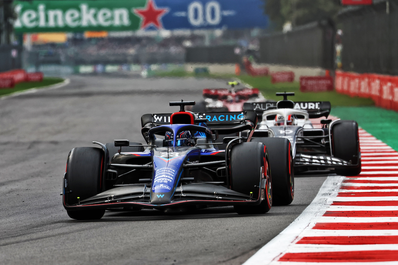 GP CITTA DEL MESSICO, Alexander Albon (THA) Williams Racing FW44.
30.10.2022. Formula 1 World Championship, Rd 20, Mexican Grand Prix, Mexico City, Mexico, Gara Day.
 - www.xpbimages.com, EMail: requests@xpbimages.com © Copyright: Coates / XPB Images