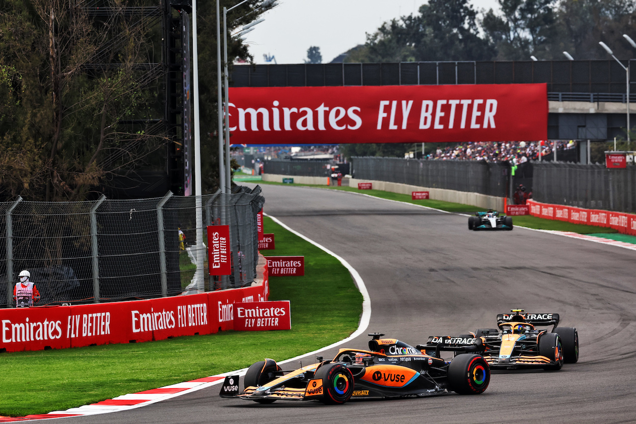 GP CITTA DEL MESSICO, Daniel Ricciardo (AUS) McLaren MCL36.
30.10.2022. Formula 1 World Championship, Rd 20, Mexican Grand Prix, Mexico City, Mexico, Gara Day.
 - www.xpbimages.com, EMail: requests@xpbimages.com © Copyright: Coates / XPB Images