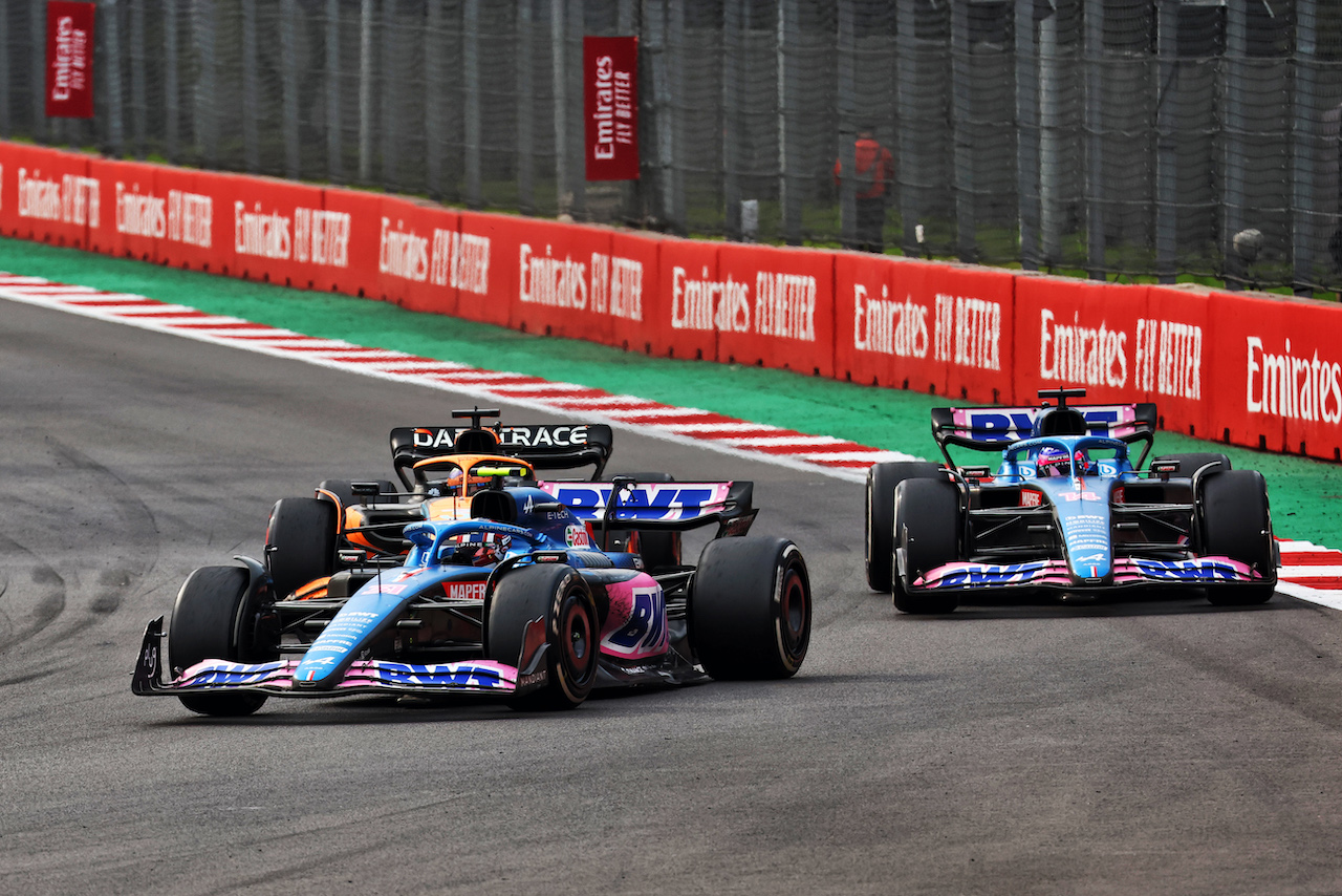 GP CITTA DEL MESSICO, Esteban Ocon (FRA) Alpine F1 Team A522.
30.10.2022. Formula 1 World Championship, Rd 20, Mexican Grand Prix, Mexico City, Mexico, Gara Day.
 - www.xpbimages.com, EMail: requests@xpbimages.com © Copyright: Coates / XPB Images