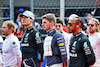 GP CITTA DEL MESSICO, (L to R): George Russell (GBR) Mercedes AMG F1; Max Verstappen (NLD) Red Bull Racing; e Lewis Hamilton (GBR) Mercedes AMG F1 on the grid.
30.10.2022. Formula 1 World Championship, Rd 20, Mexican Grand Prix, Mexico City, Mexico, Gara Day.
- www.xpbimages.com, EMail: requests@xpbimages.com © Copyright: Batchelor / XPB Images